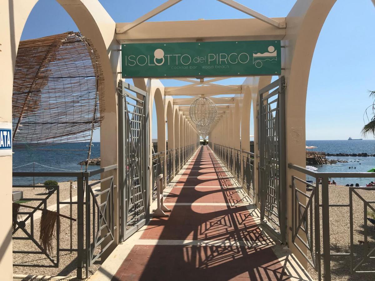Casa Vacanza Tindara Apartment Civitavecchia Bagian luar foto