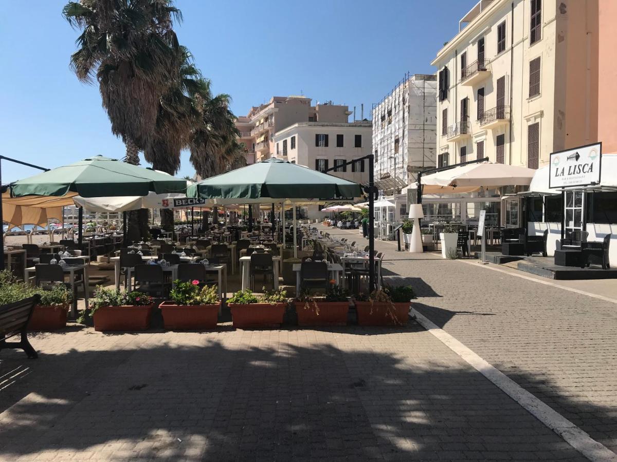 Casa Vacanza Tindara Apartment Civitavecchia Bagian luar foto